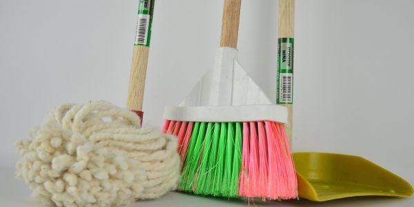 broom-g3faf910b9_1920